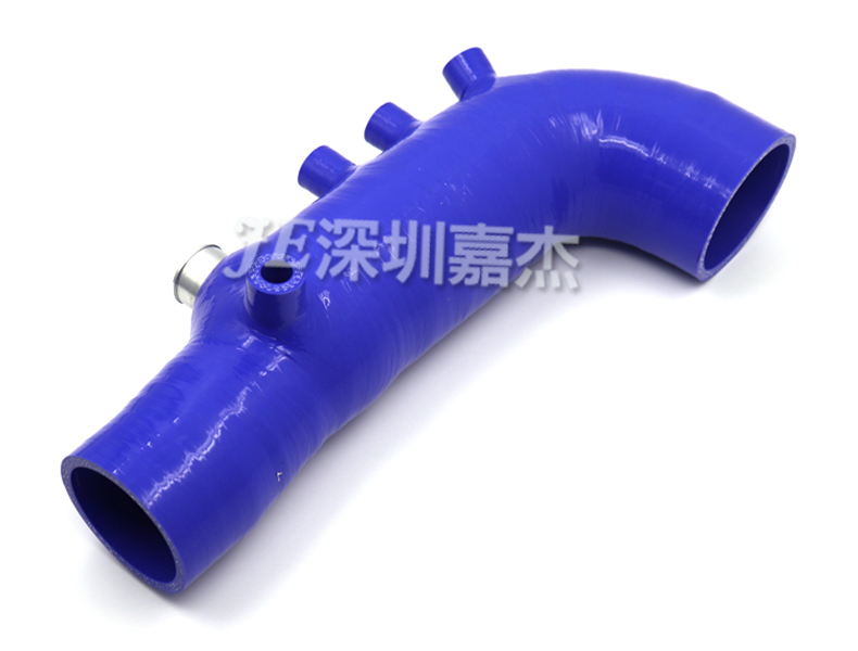 汽車(chē)歧管硅膠管 汽車(chē)歧管硅膠管