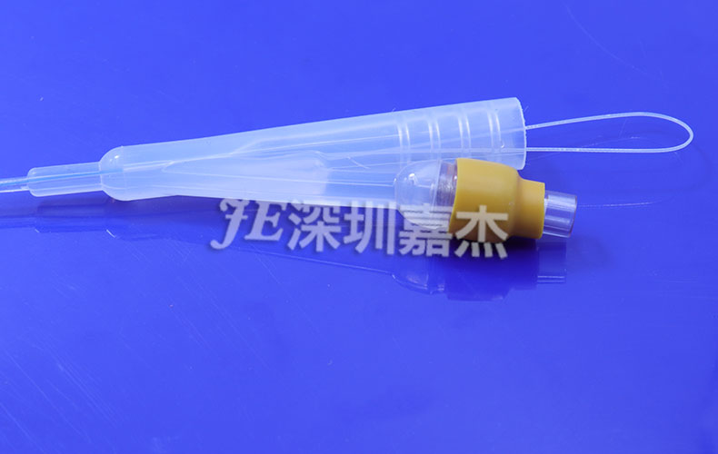 怎么用導(dǎo)尿管幫狗狗導(dǎo)尿？